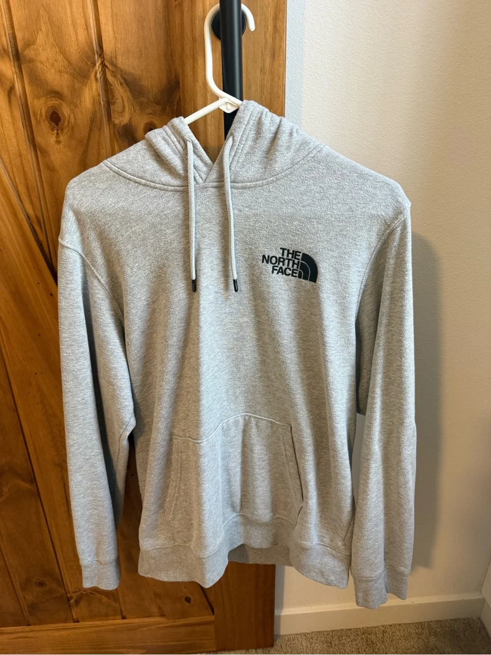 The North Face Men's Gray Hooded Pullover Sweatshirt Medium